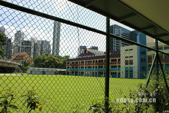 新加坡博偉教育學院