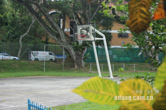 高中新加坡留學費用