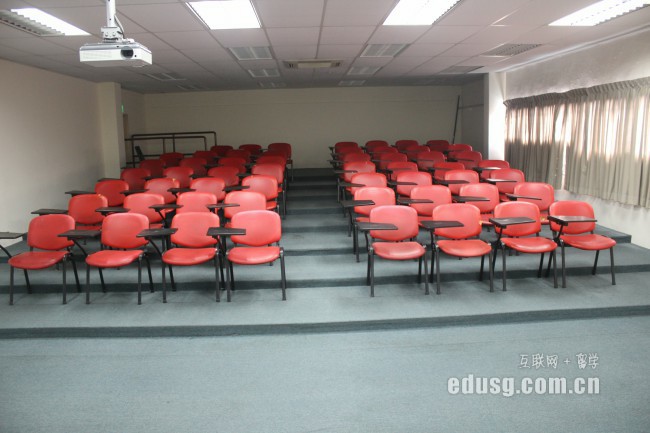 新加坡莎頓國際學院開學時間
