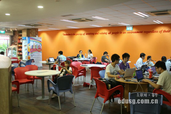 新加坡小學(xué)陪讀