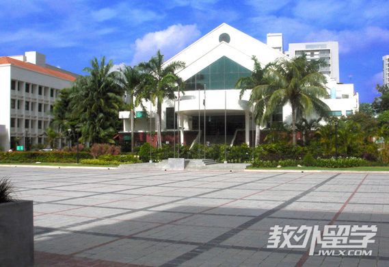 新加坡萊佛士中學
