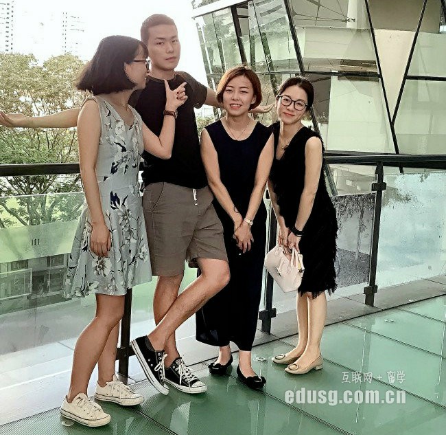 本科新加坡留學(xué)費(fèi)用