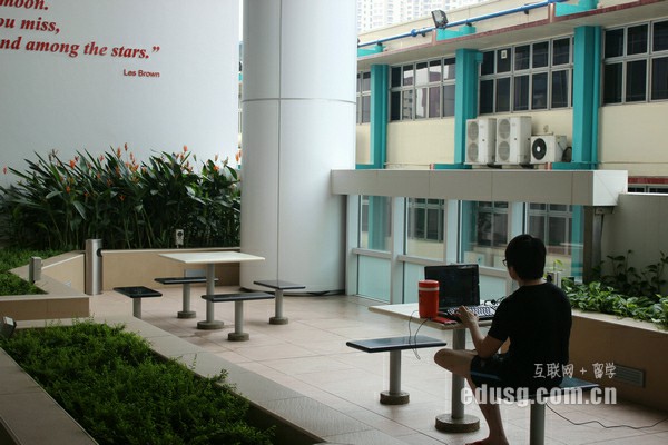 大學畢業如何去新加坡留學