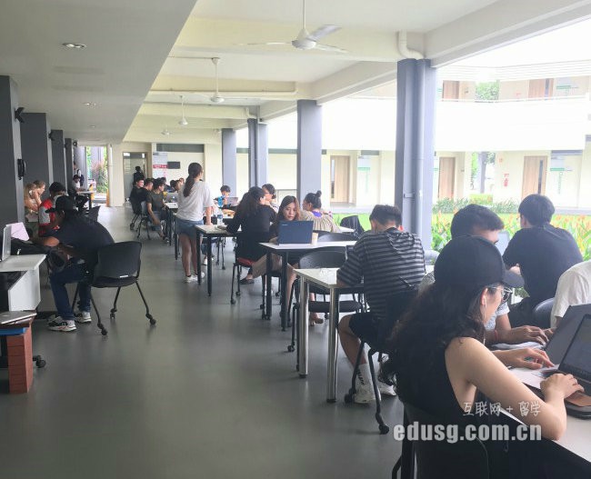 去新加坡讀大學(xué)條件