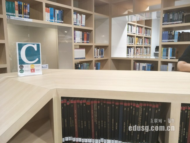 新加坡莎頓國際學院排名