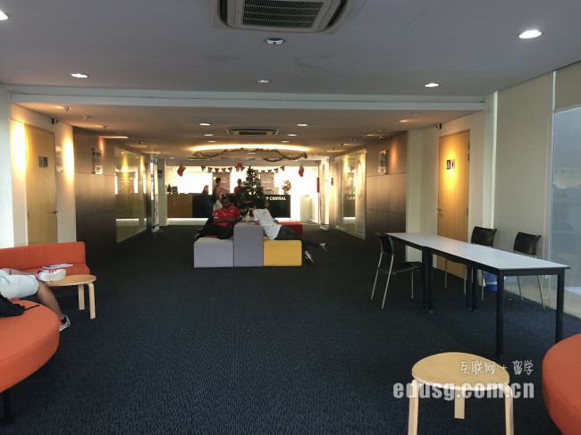 詹姆斯庫克大學排名