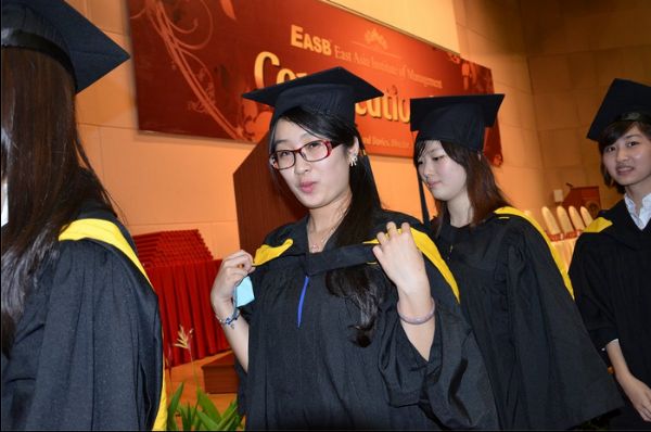 新加坡easb大學預科學費