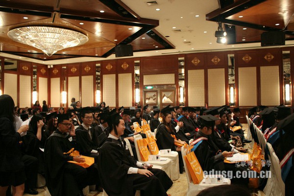 新加坡大學(xué)留學(xué)一年費用
