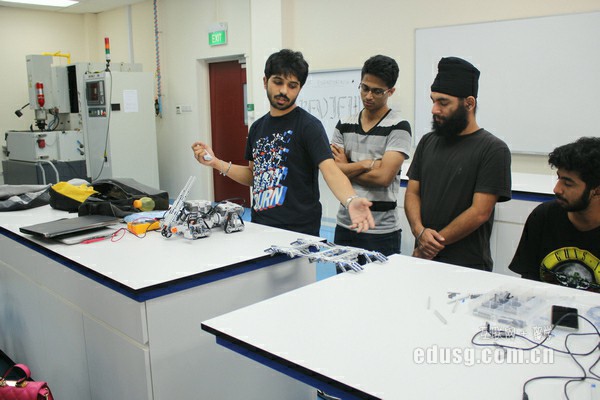 在新西蘭懷卡托上學(xué)一年多少去錢