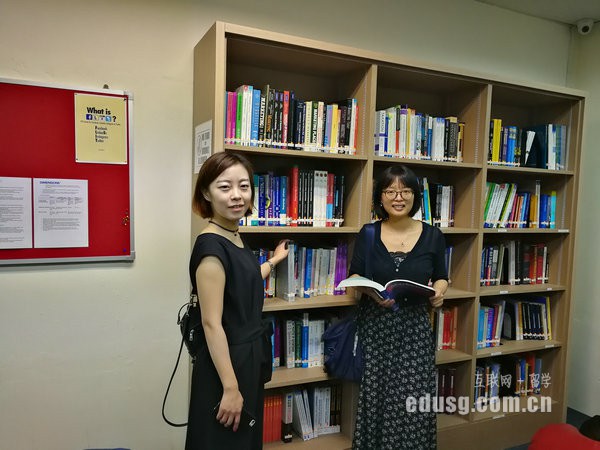 留學(xué)新加坡簽證費用