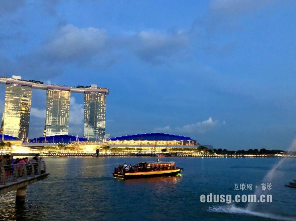 迪肯大學本科雅思要求