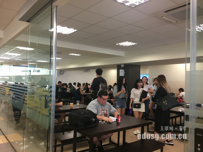 新加坡本科學醫幾年制