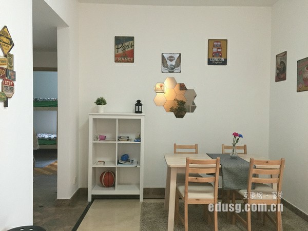 RWо