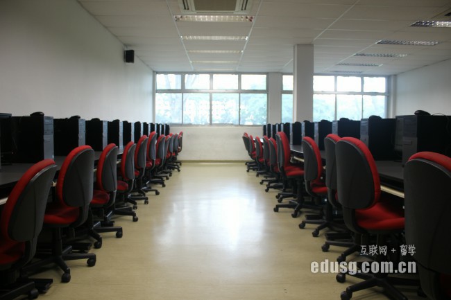 奧克蘭理工大學時尚設計碩士