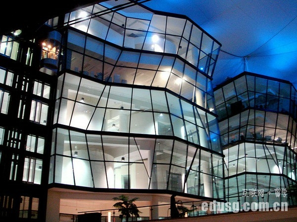 拉薩爾藝術學院獎學金