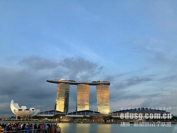 非211新加坡留學私立研究生