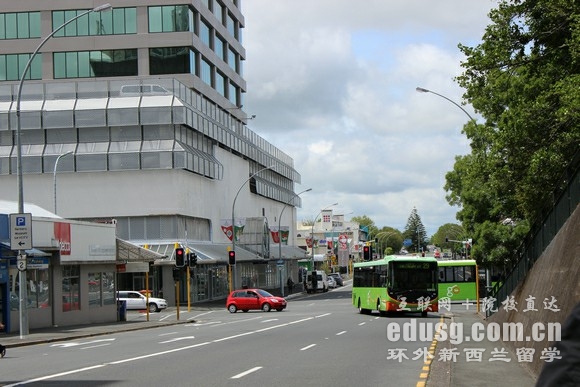 新西蘭大學(xué)什么時(shí)候開學(xué)