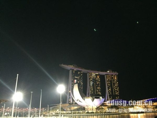 去新加坡留學(xué)研究生一年學(xué)費(fèi)