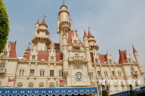 新加坡國(guó)立大學(xué)研究型碩士申請(qǐng)要求